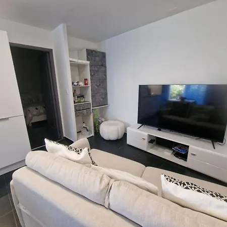 Apartment A 2 Pas De La *