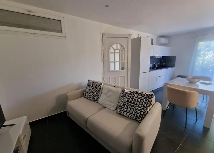Appartement A 2 Pas De La Rogliano